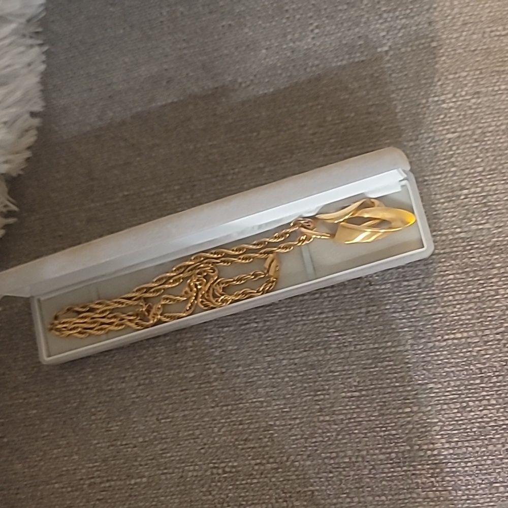 Givenchy Open Waves pendant necklace